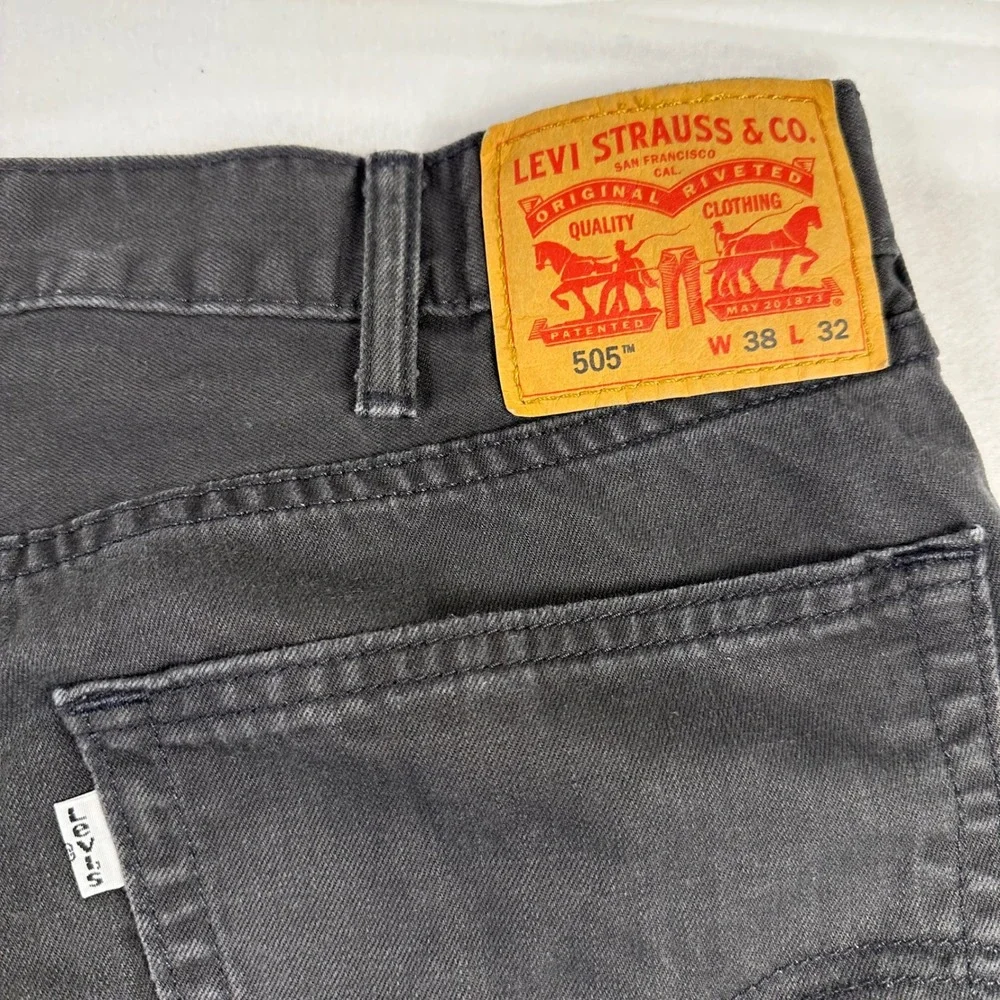 Levis 505 Regular Fit Jeans Mens 38x32 Gray Straight Leg Denim Pants 00505-0716